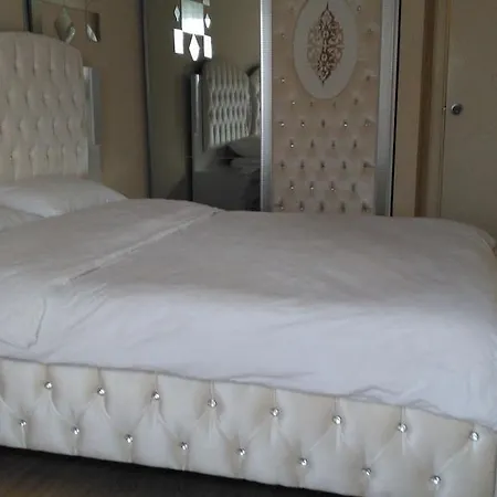 House * اسطنبول